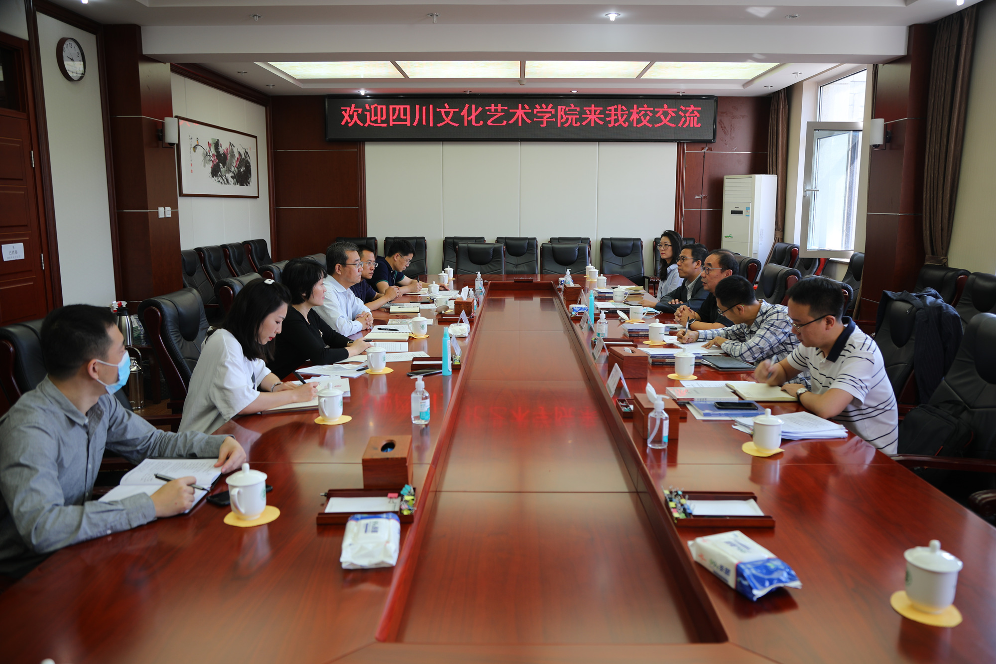 川蜀文化融思政，藝術(shù)課堂譜新篇——四川文化藝術(shù)學(xué)院副董事長(zhǎng)王星原一行到訪我校記略